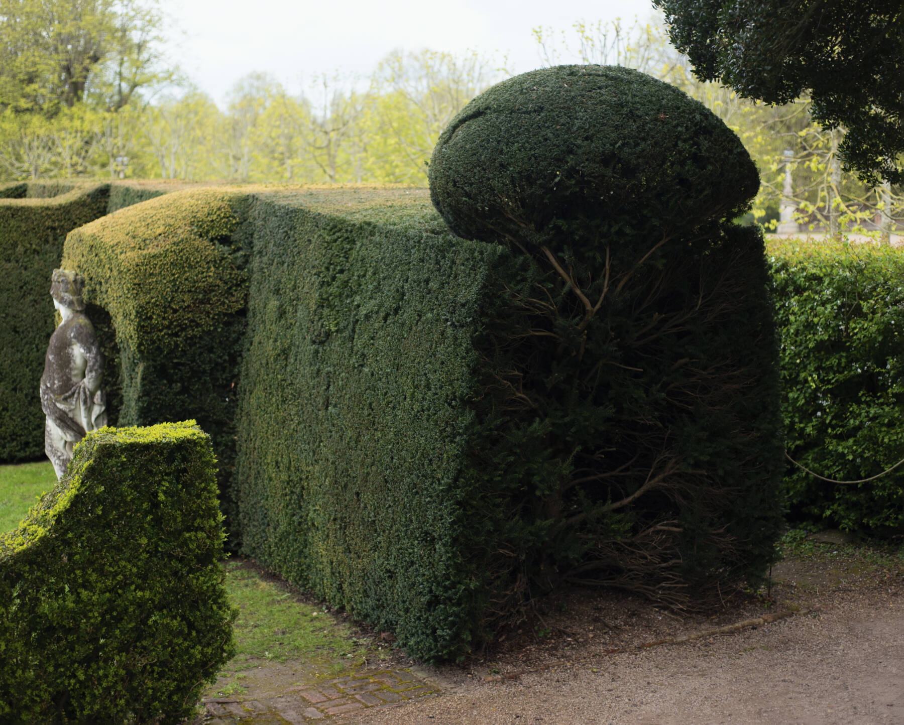 10+_Iss7_Read_Interiors_Ton_Magazine_4